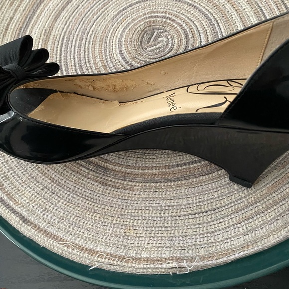 J.Renee Classic Black Peep Toe Heels - Picture 9 of 9